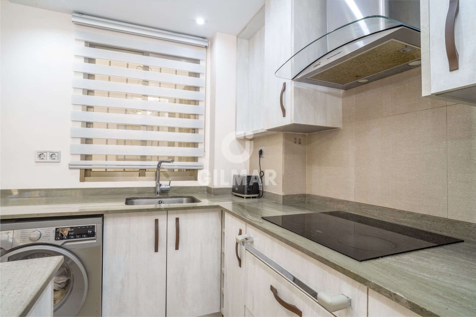 2 sypialnia Mieszkanie na sprzedaż w Estepona z basenem - 430 000 € (Ref: 9205883)