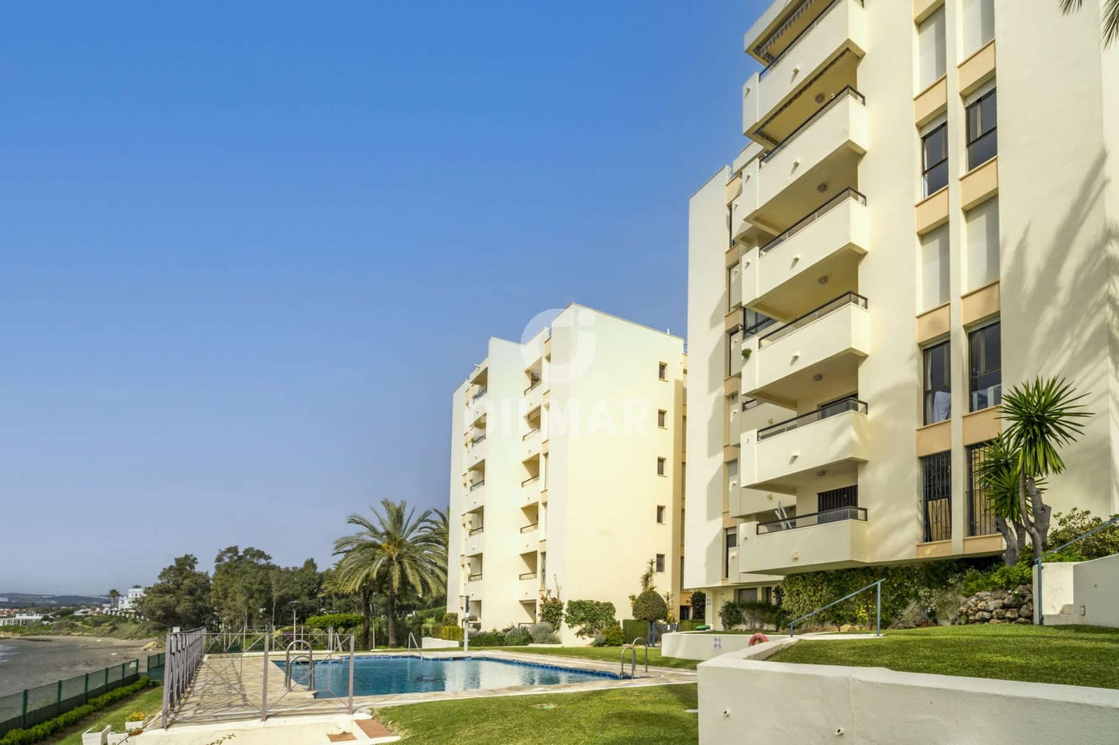 2 sypialnia Mieszkanie na sprzedaż w Estepona z basenem - 430 000 € (Ref: 9205883)