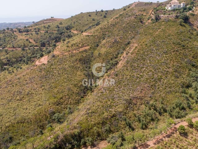 Rakentamaton maa myytävänä paikassa Las Lomas, Estepona - 2 500 000 € (Ref: 9205884)
