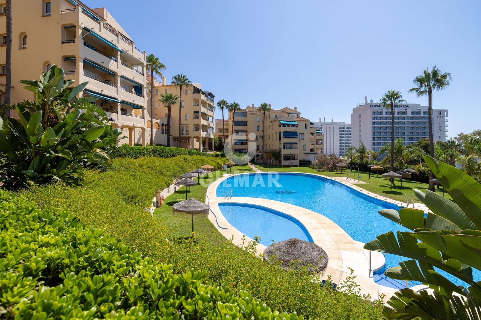 3 soveværelse Lejlighed til salg i Torrequebrada med swimmingpool garage - € 475.000 (Ref: 9205887)