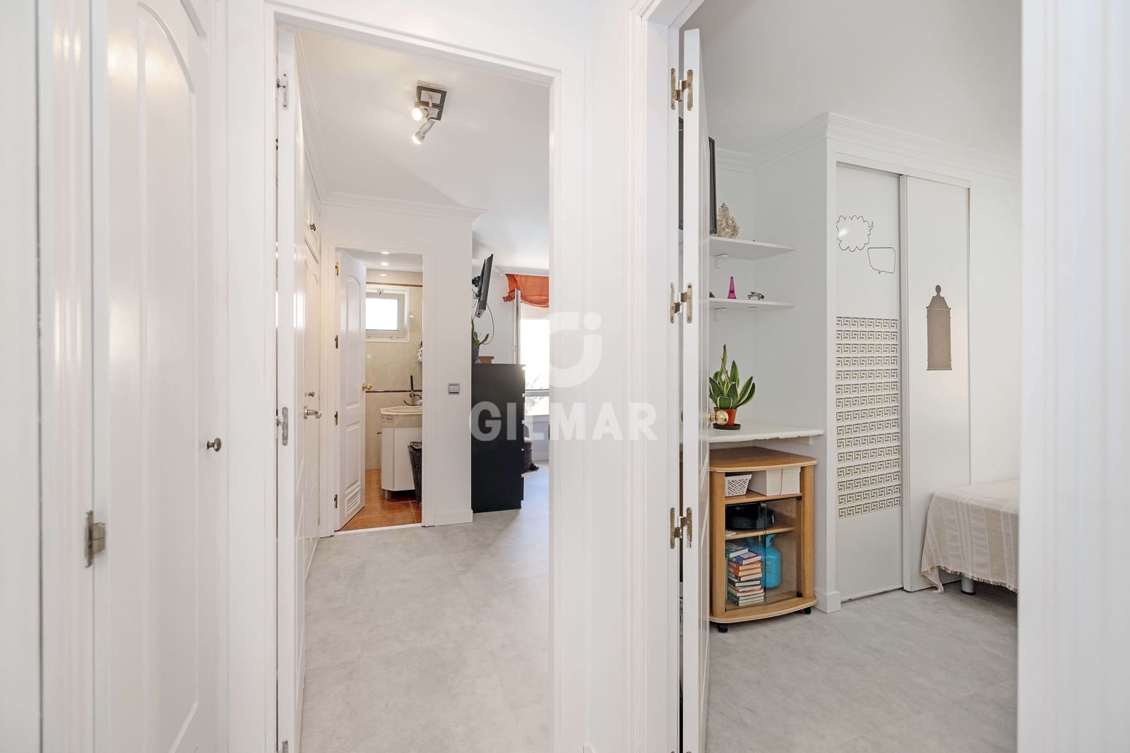 3 soveværelse Lejlighed til salg i Torrequebrada med swimmingpool garage - € 475.000 (Ref: 9205887)