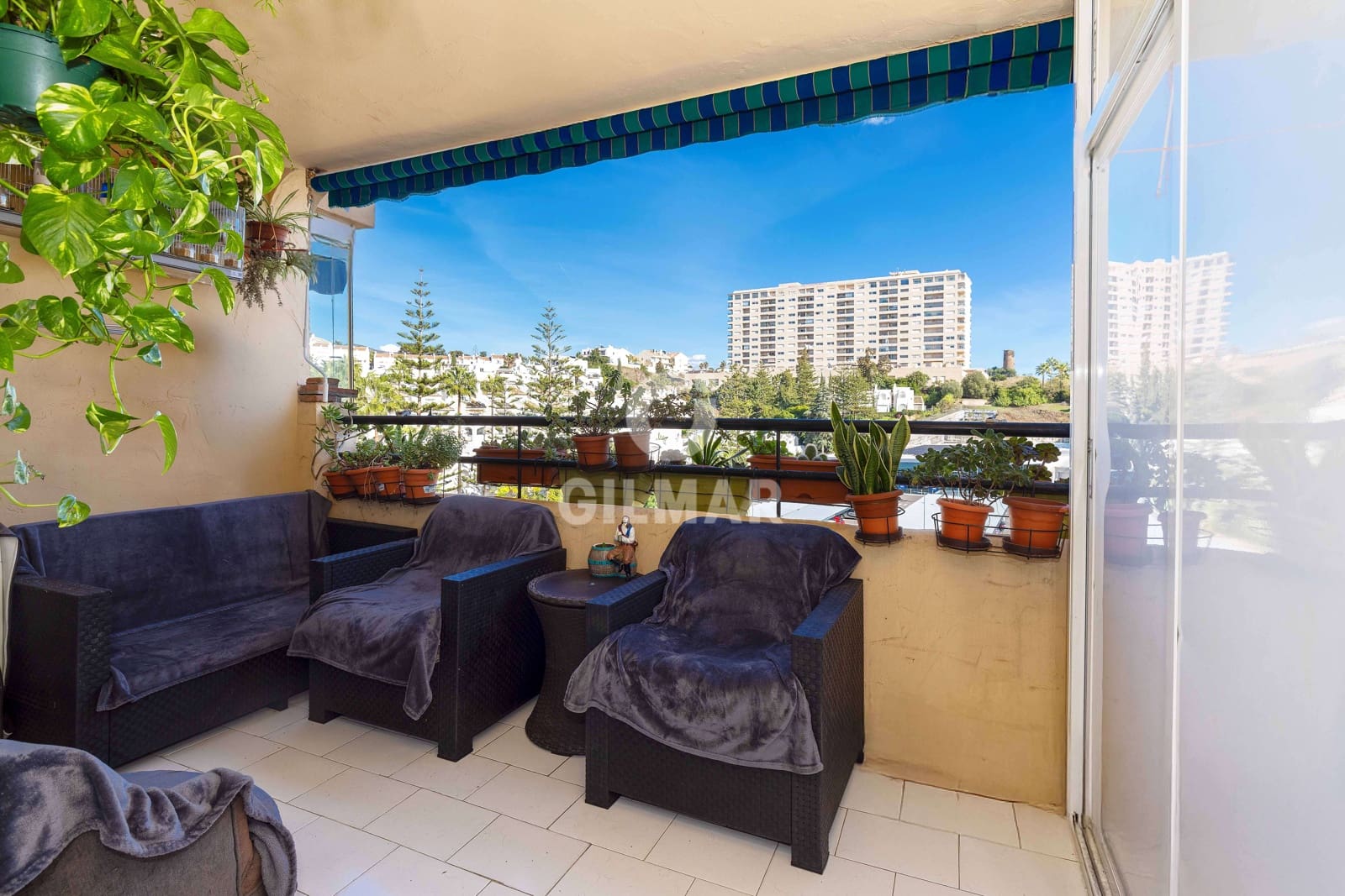 3 soveværelse Lejlighed til salg i Torrequebrada med swimmingpool garage - € 475.000 (Ref: 9205887)