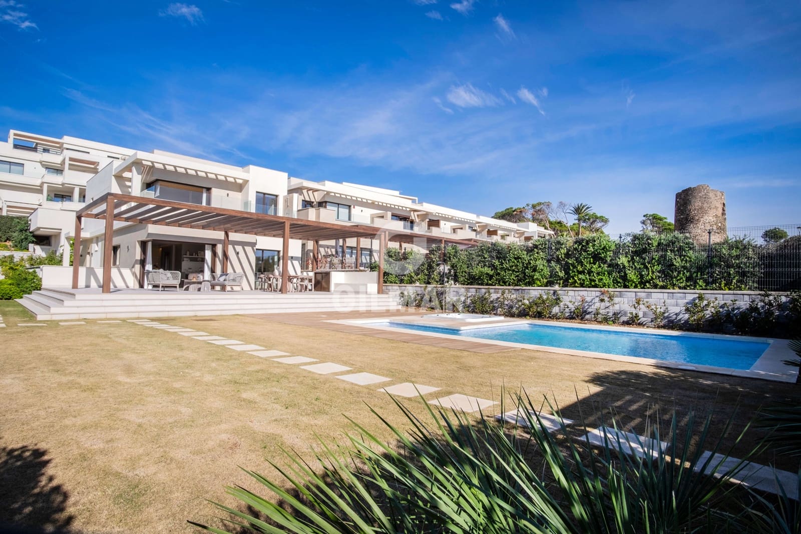 4 soverom Villa til salgs i Estepona med svømmebasseng garasje - € 4 500 000 (Ref: 9205888)