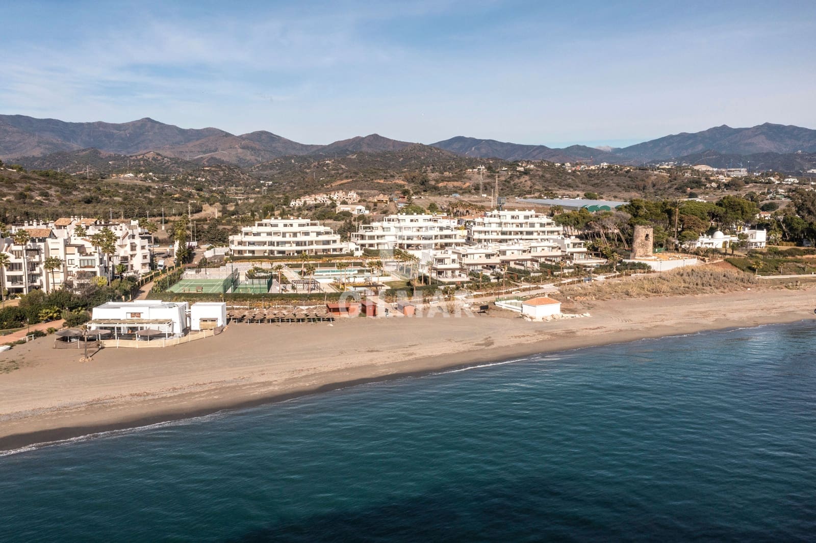 4 soverom Villa til salgs i Estepona med svømmebasseng garasje - € 4 500 000 (Ref: 9205888)