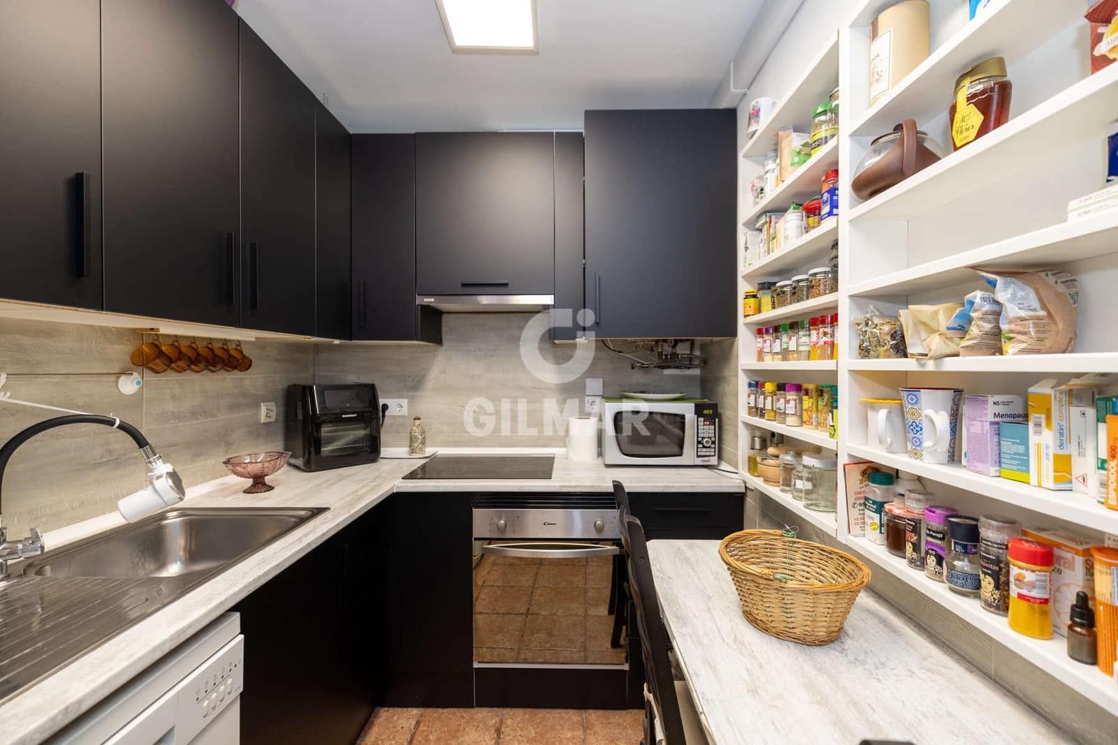 3 soverom Leilighet til salgs i Estepona med svømmebasseng - € 330 000 (Ref: 9205890)