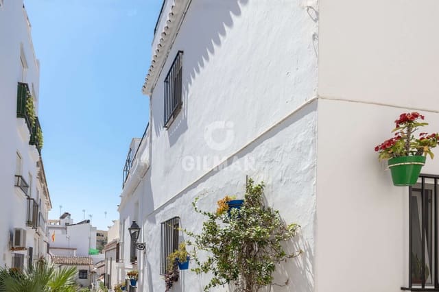 Adosado de 2 habitaciones en Centro, Estepona en venta - 595.000 € (Ref: 9205891)