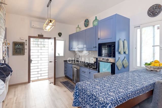 Adosado de 2 habitaciones en Centro, Estepona en venta - 595.000 € (Ref: 9205891)