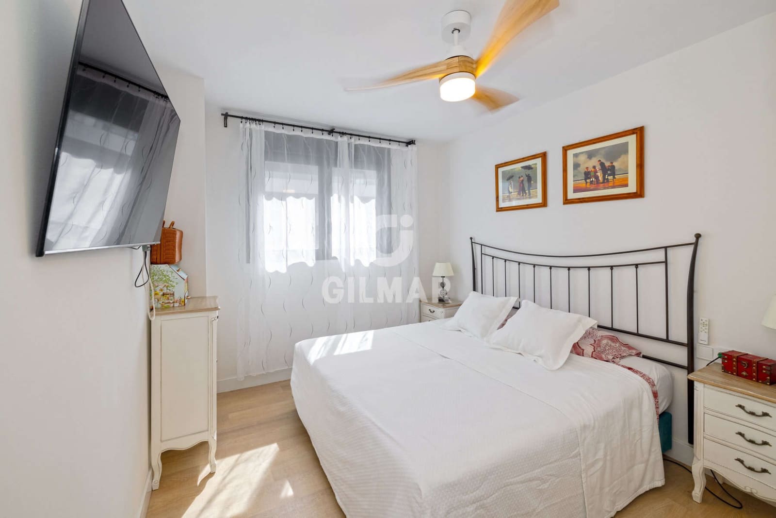 Piso de 3 habitaciones en Estepona en venta con garaje - 455.000 € (Ref: 9205892)