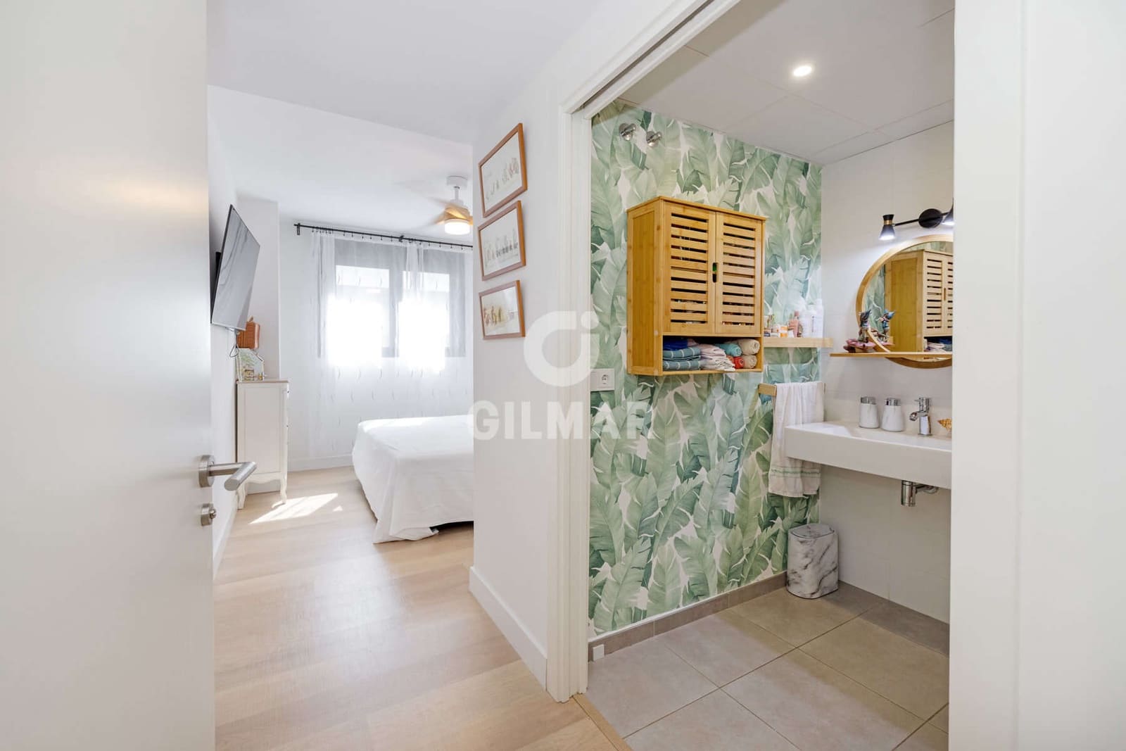 Piso de 3 habitaciones en Estepona en venta con garaje - 455.000 € (Ref: 9205892)