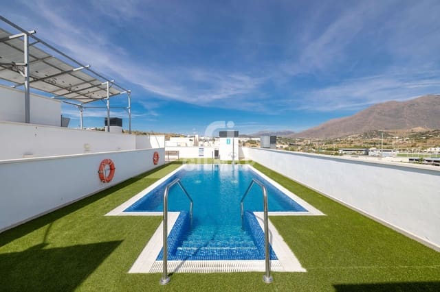 3 bedroom Flat for sale in Huerta Nueva, Estepona with garage - € 455,000 (Ref: 9205892)