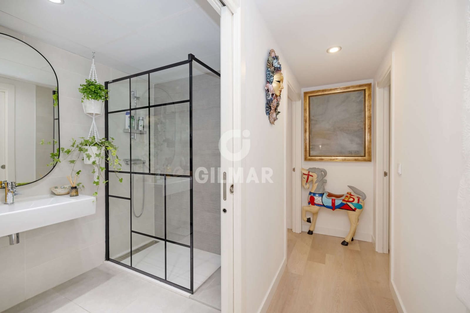 Piso de 3 habitaciones en Estepona en venta con garaje - 455.000 € (Ref: 9205892)