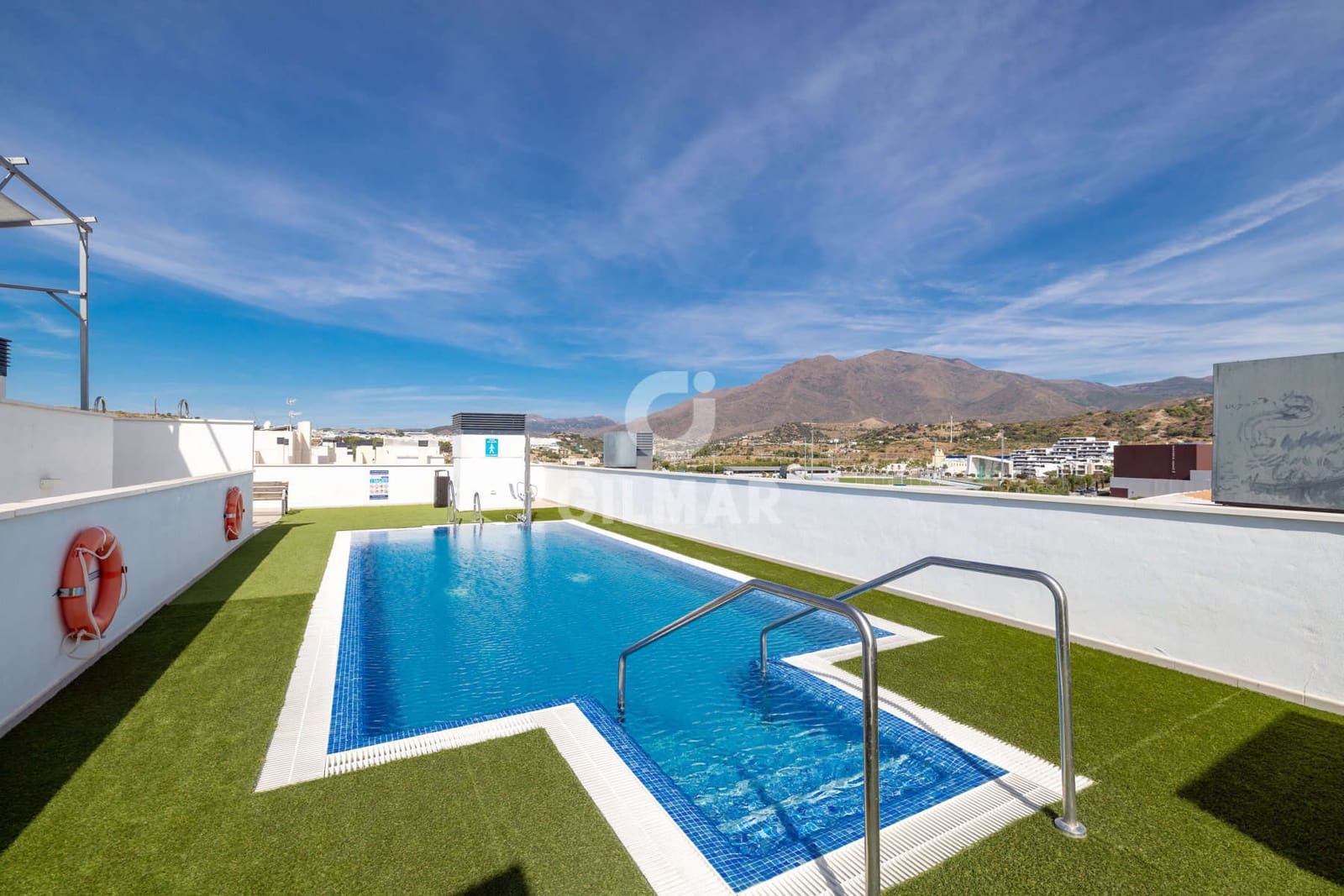 Piso de 3 habitaciones en Estepona en venta con garaje - 455.000 € (Ref: 9205892)