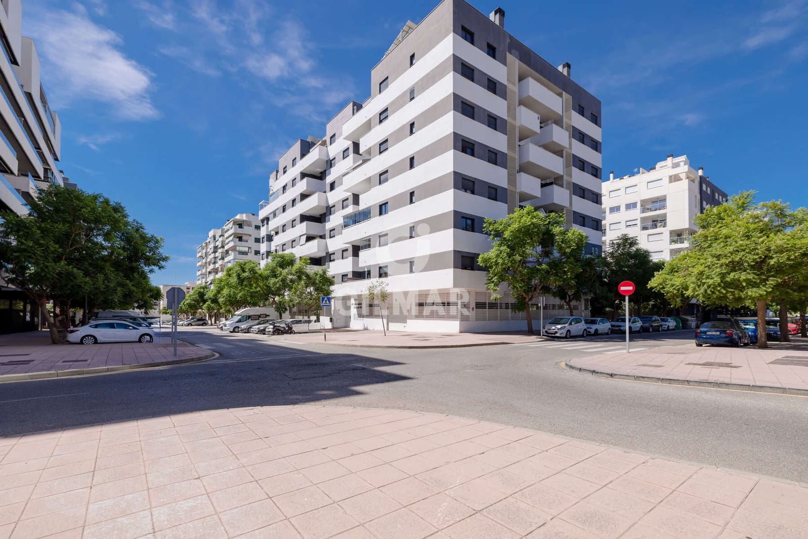 Piso de 3 habitaciones en Estepona en venta con garaje - 455.000 € (Ref: 9205892)