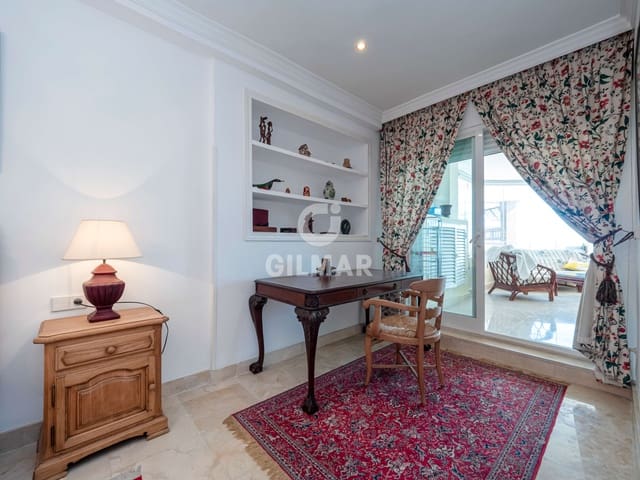 2 quarto Apartamento para venda em Puerto Banus, Marbella com piscina garagem - 1 575 000 € (Ref: 9205894)