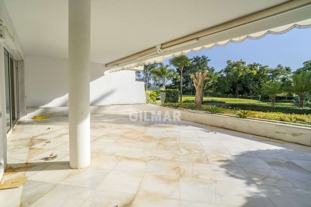 3 sypialnia Mieszkanie na sprzedaż w Las Brisas, Marbella z basenem garażem - 1 150 000 € (Ref: 9205896)