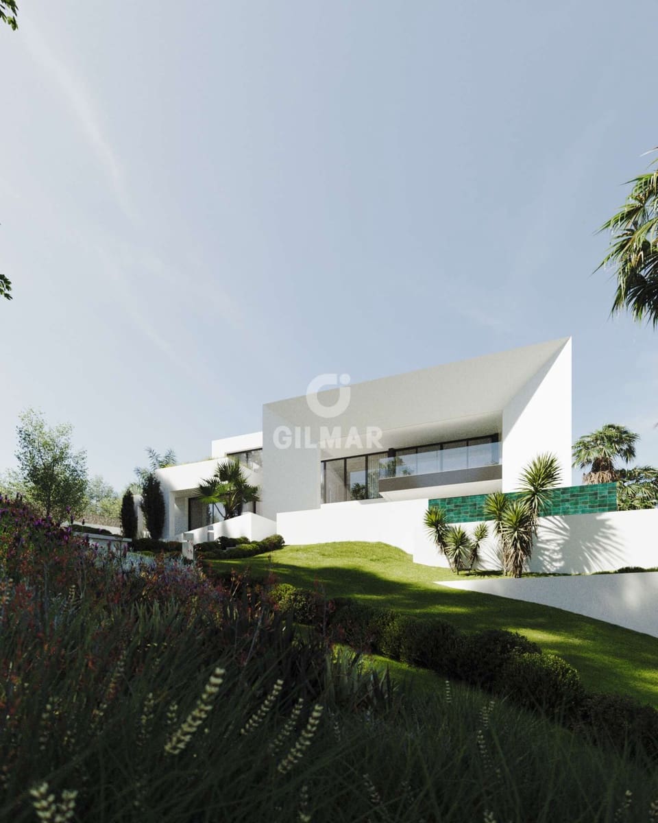 Terrain à Bâtir à vendre à Nueva Andalucia - 2 800 000 € (Ref: 9205899)