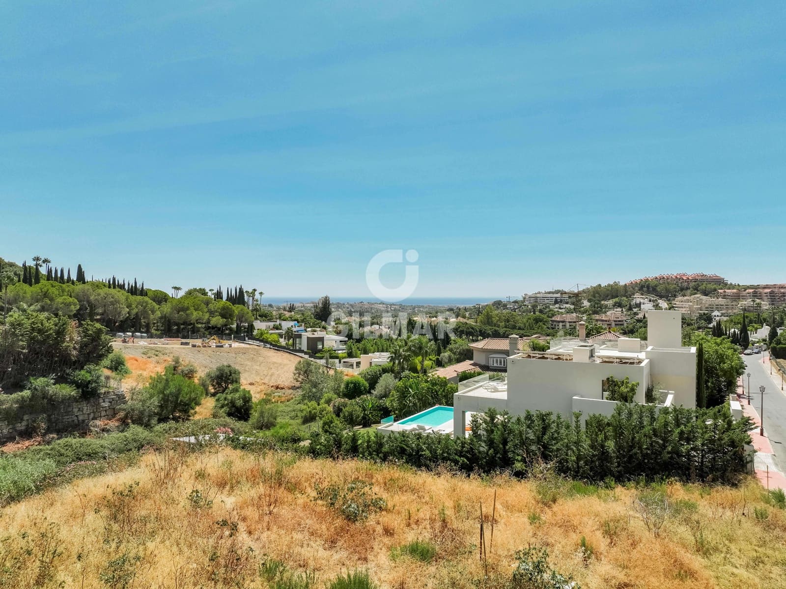 Terrain à Bâtir à vendre à Nueva Andalucia - 2 800 000 € (Ref: 9205899)