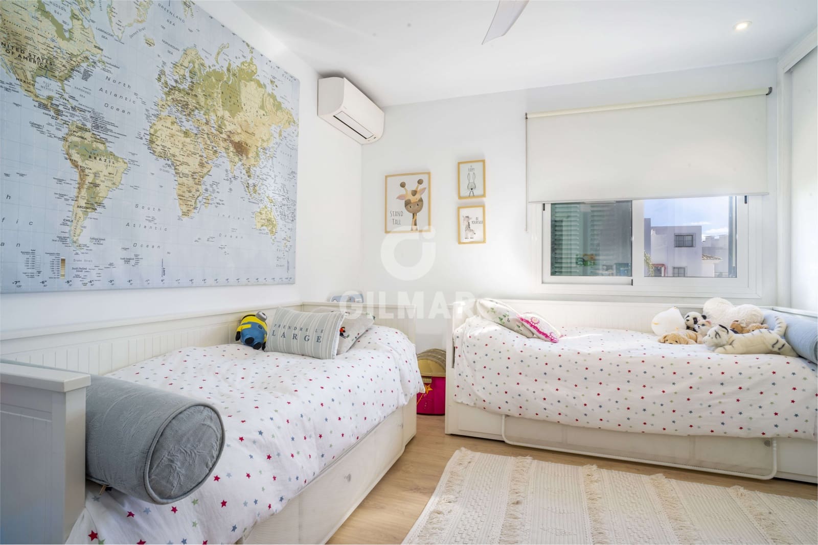 3 soveværelse Semi-Rækkehus til salg i San Pedro de Alcantara med swimmingpool garage - € 1.450.000 (Ref: 9205900)