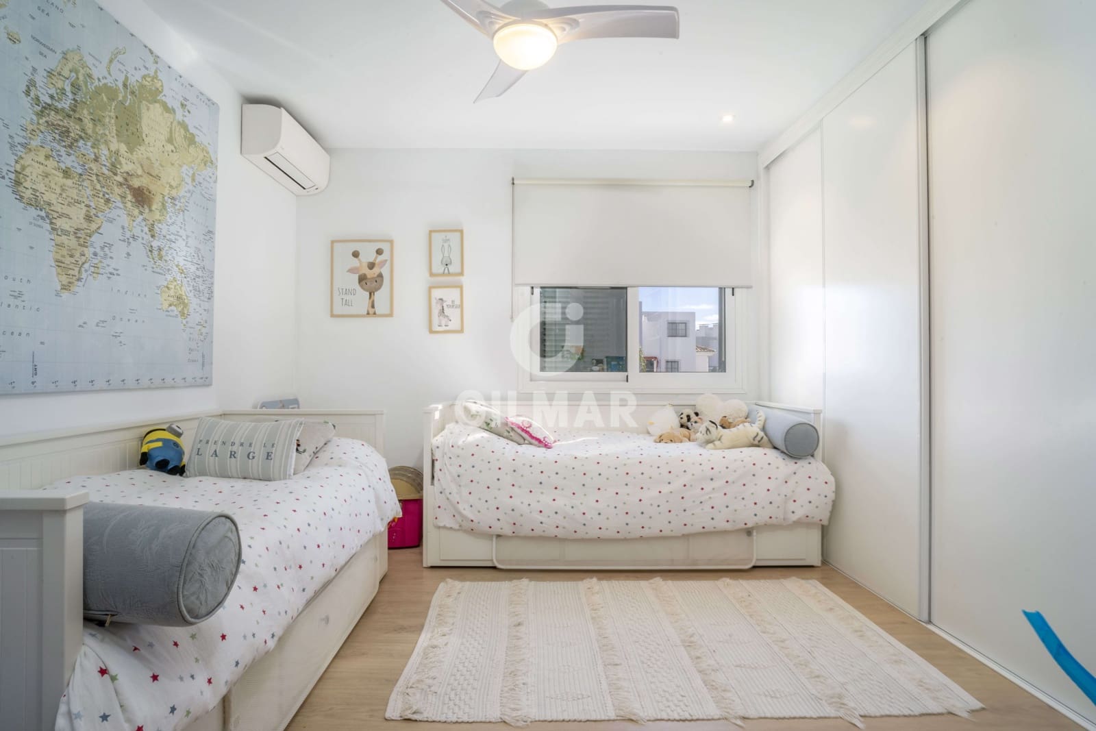 3 soveværelse Semi-Rækkehus til salg i San Pedro de Alcantara med swimmingpool garage - € 1.450.000 (Ref: 9205900)