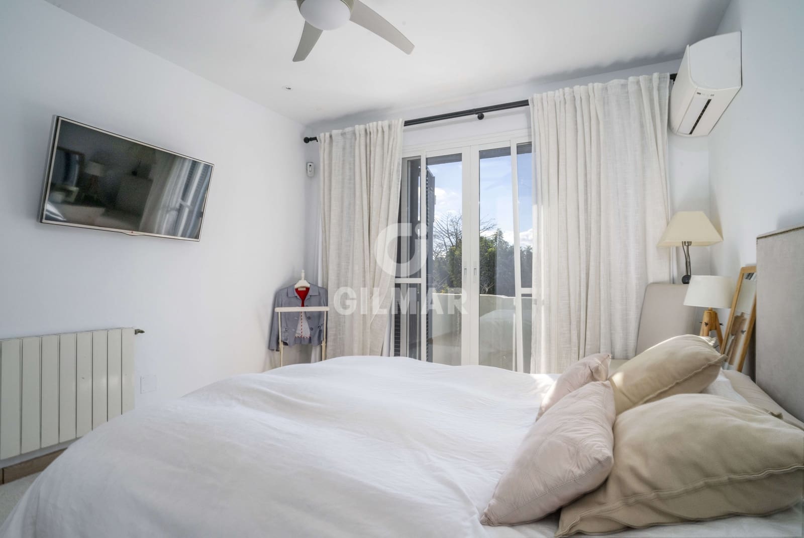 3 soveværelse Semi-Rækkehus til salg i San Pedro de Alcantara med swimmingpool garage - € 1.450.000 (Ref: 9205900)