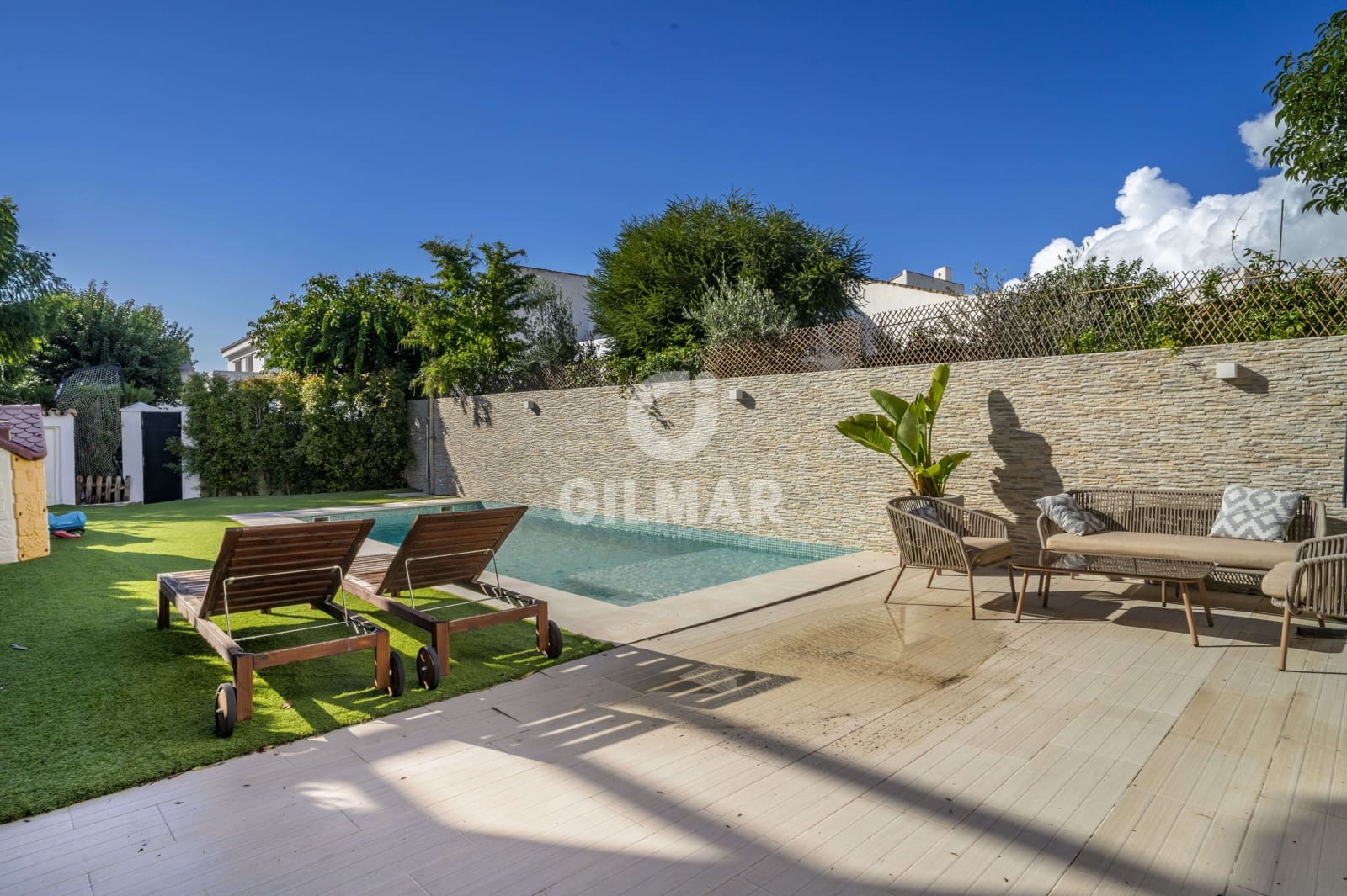 3 soveværelse Semi-Rækkehus til salg i San Pedro de Alcantara med swimmingpool garage - € 1.450.000 (Ref: 9205900)