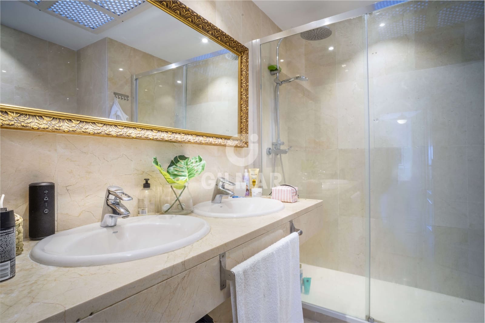 3 soveværelse Semi-Rækkehus til salg i San Pedro de Alcantara med swimmingpool garage - € 1.450.000 (Ref: 9205900)