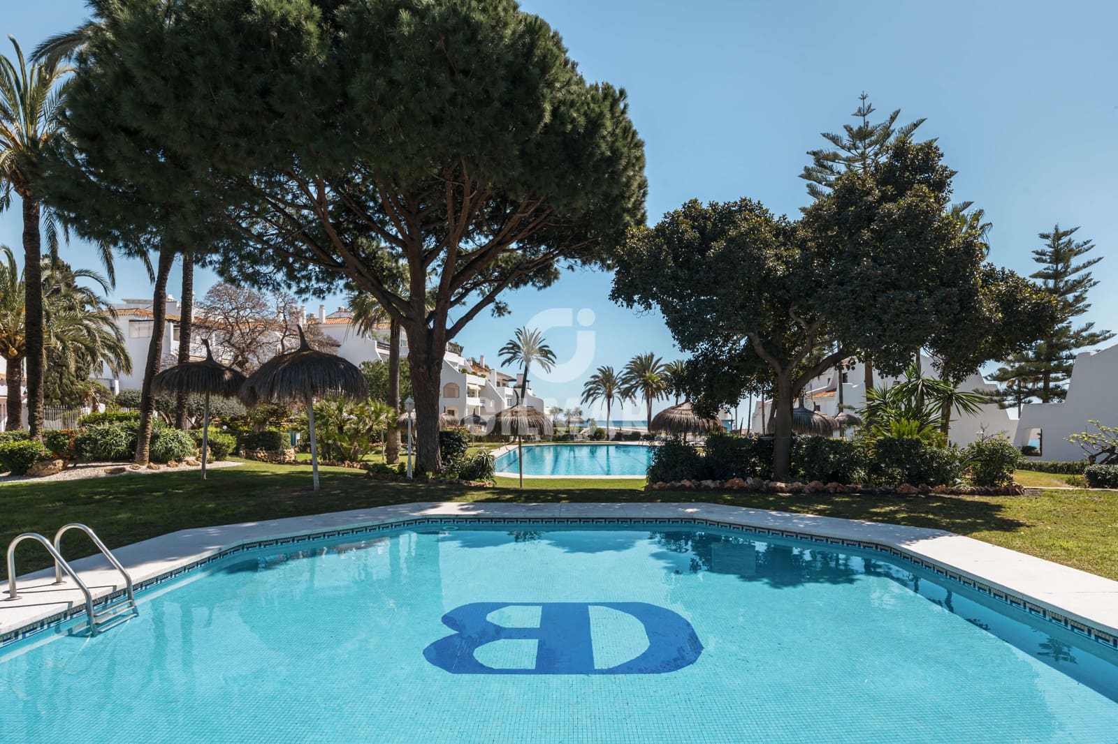 3 soverom Leilighet til salgs i Golden Mile med svømmebasseng - € 2 750 000 (Ref: 9205901)