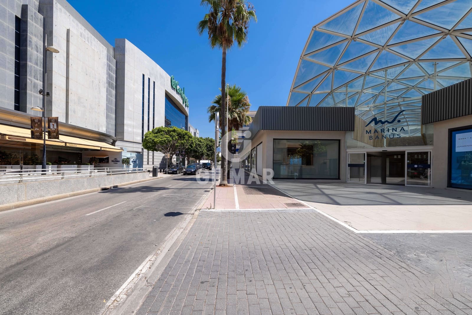 3 soverom Leilighet til salgs i Nueva Andalucia med svømmebasseng garasje - € 1 190 000 (Ref: 9205903)