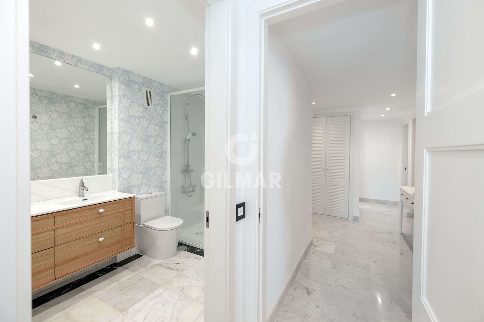 3 soverom Leilighet til salgs i Nueva Andalucia med svømmebasseng garasje - € 1 190 000 (Ref: 9205903)