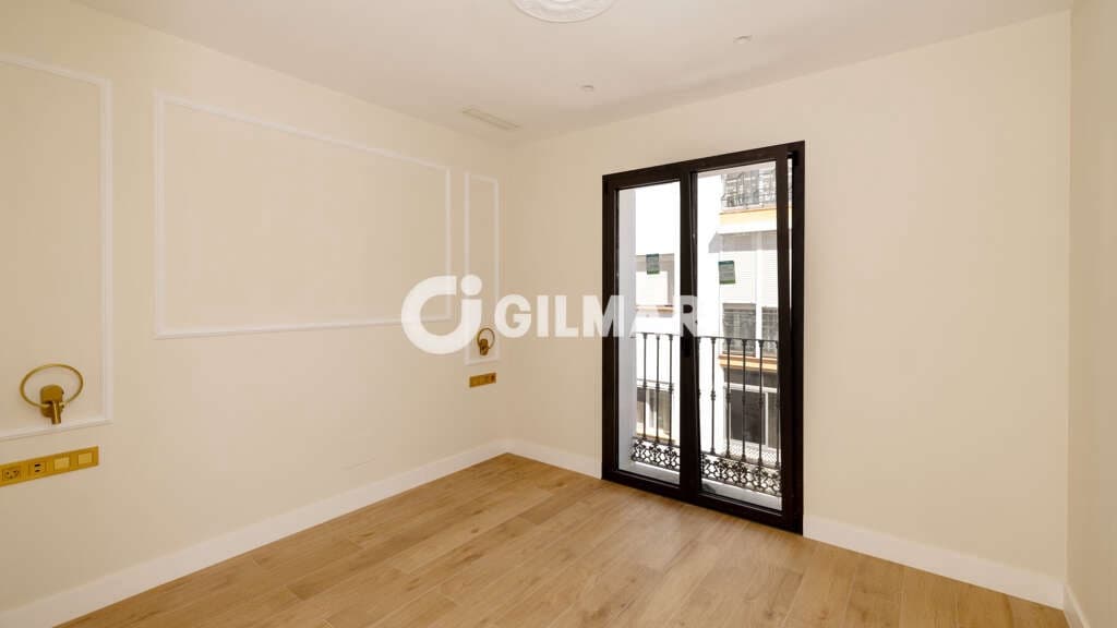 Hotel te koop in Estepona met garage - € 4.150.000 (Ref: 9205906)