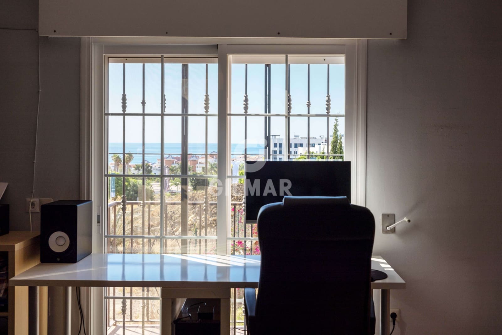 Chalet de 6 habitaciones en Estepona en venta con piscina - 1.490.000 € (Ref: 9205912)