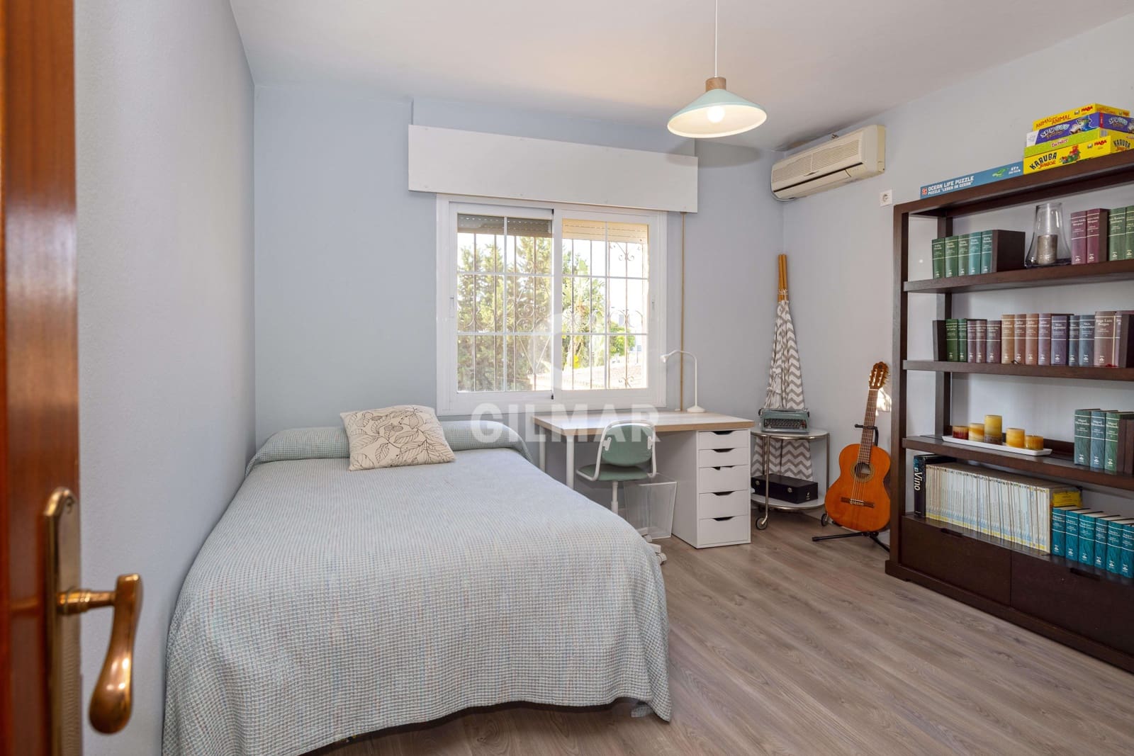 Chalet de 6 habitaciones en Estepona en venta con piscina - 1.490.000 € (Ref: 9205912)