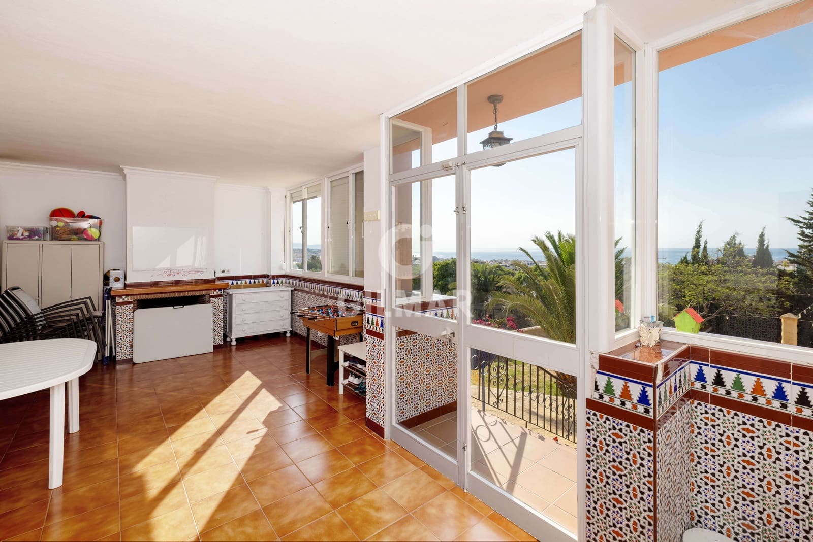 Chalet de 6 habitaciones en Estepona en venta con piscina - 1.490.000 € (Ref: 9205912)