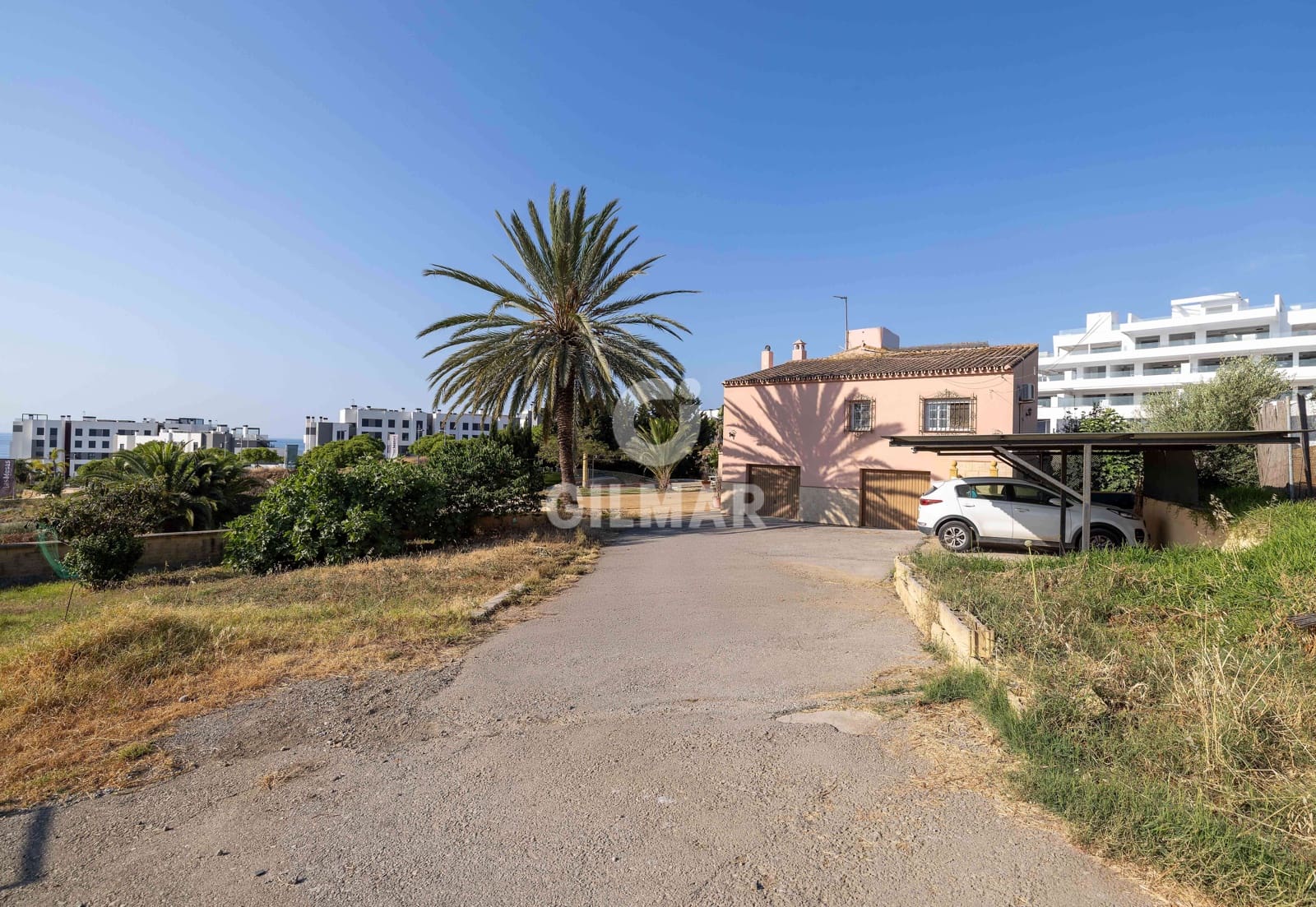 Chalet de 6 habitaciones en Estepona en venta con piscina - 1.490.000 € (Ref: 9205912)