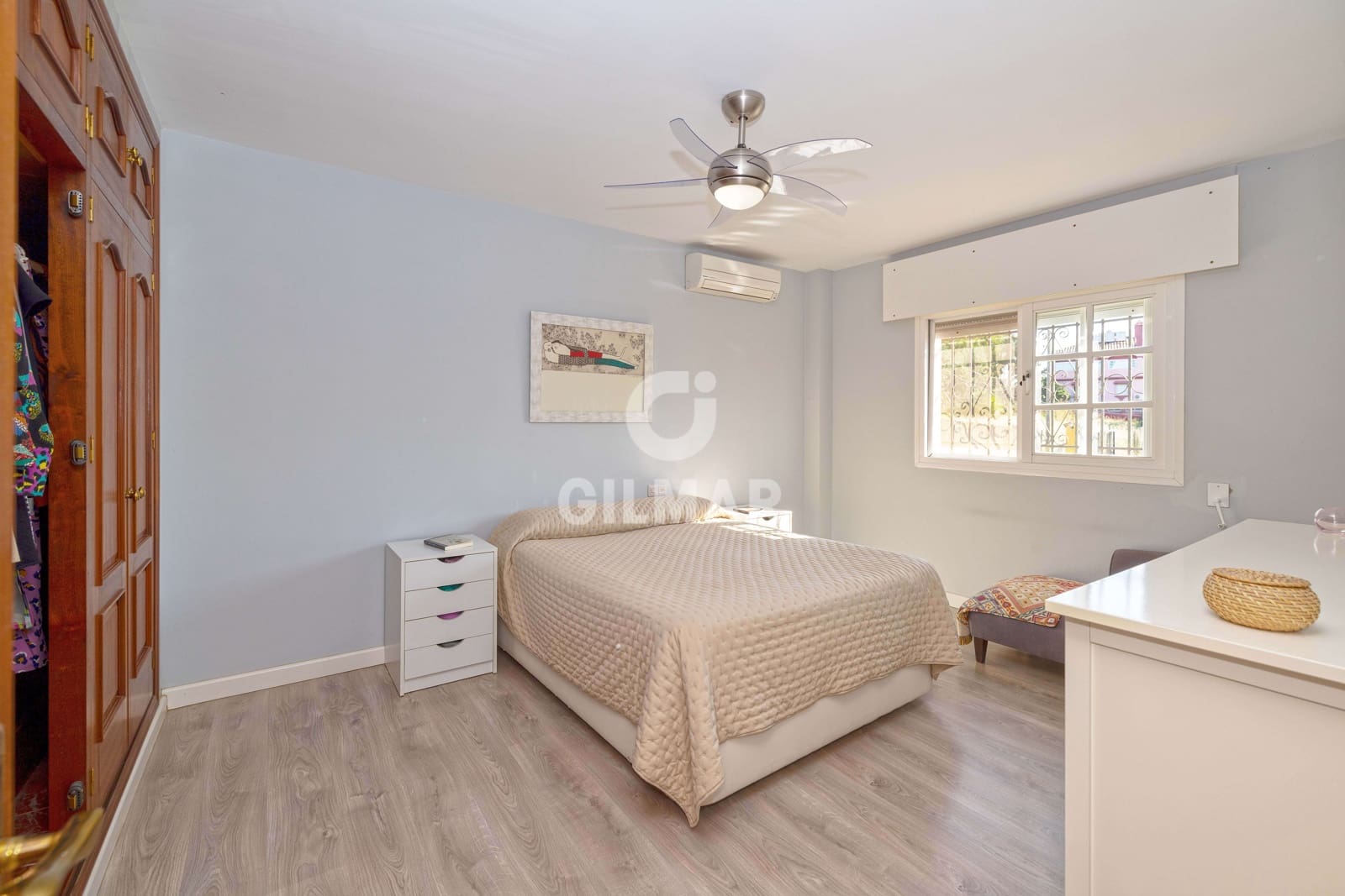 Chalet de 6 habitaciones en Estepona en venta con piscina - 1.490.000 € (Ref: 9205912)