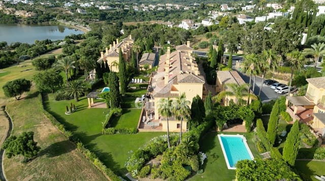 4 bedroom Terraced Villa for sale in Sotogrande Alto, San Roque with pool garage - € 780,000 (Ref: 9205915)