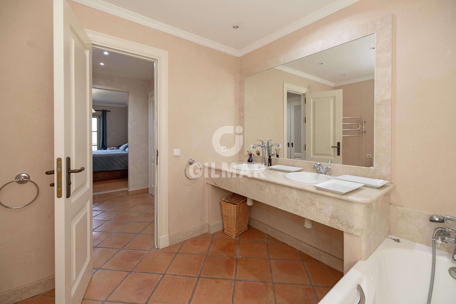 4 soveværelse Rækkehus til salg i Sotogrande med swimmingpool garage - € 780.000 (Ref: 9205915)