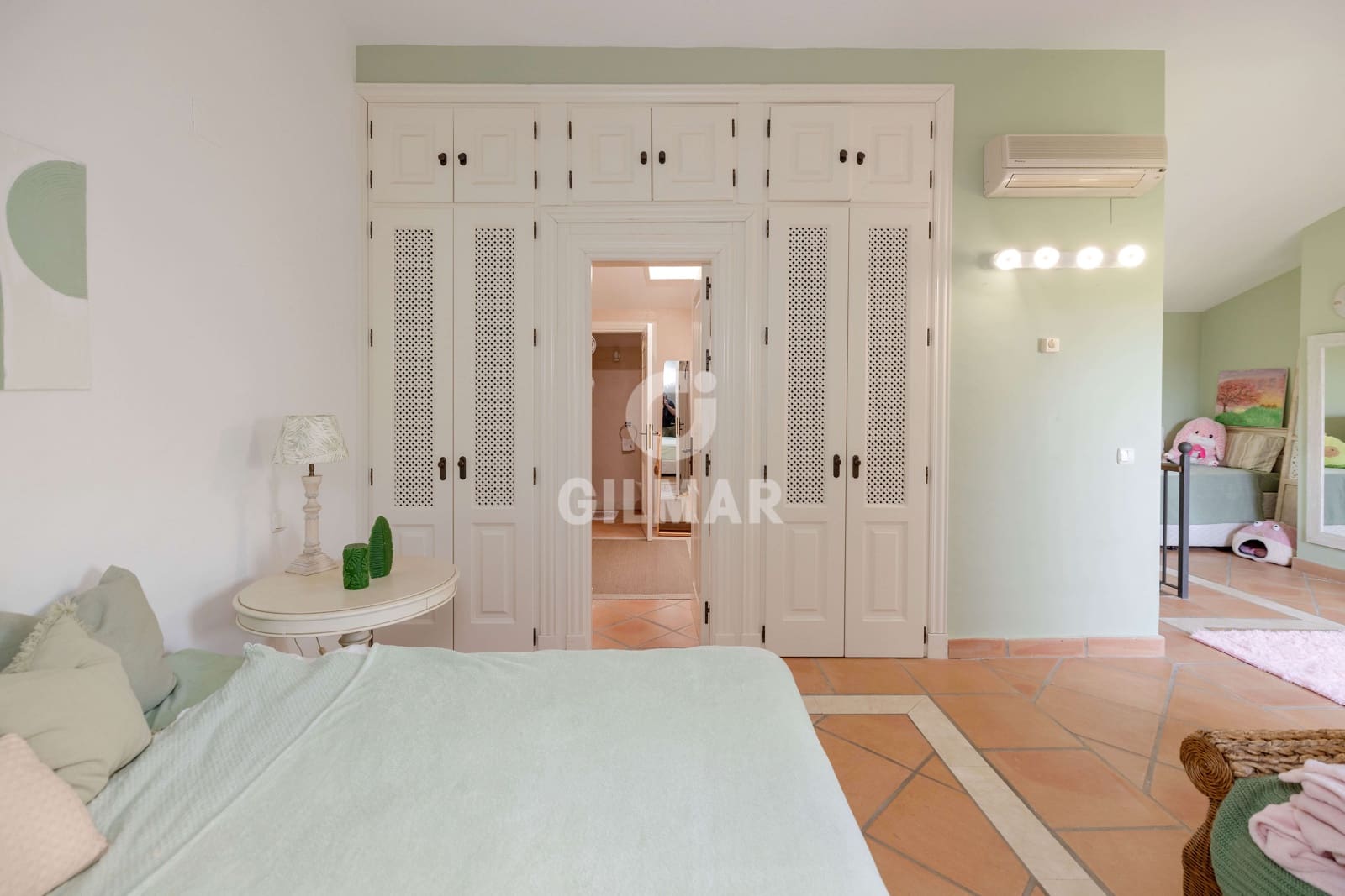 4 soveværelse Rækkehus til salg i Sotogrande med swimmingpool garage - € 780.000 (Ref: 9205915)