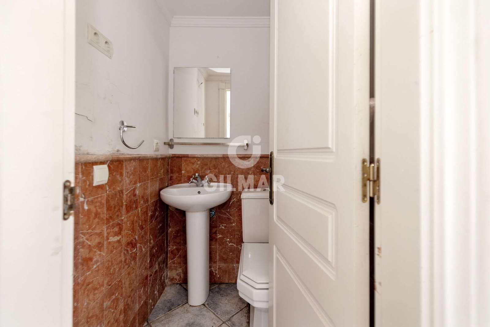 Commercieel te koop in El Paraiso - € 275.000 (Ref: 9205928)