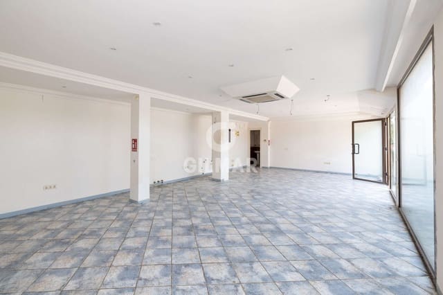 Kommersiell til salgs i El Paraiso, Estepona - € 275 000 (Ref: 9205928)