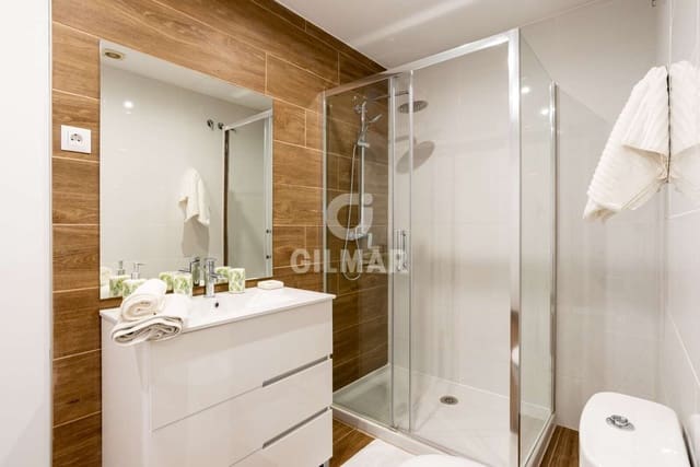 Loft til salgs i Torremolinos - € 1 600 000 (Ref: 9205931)