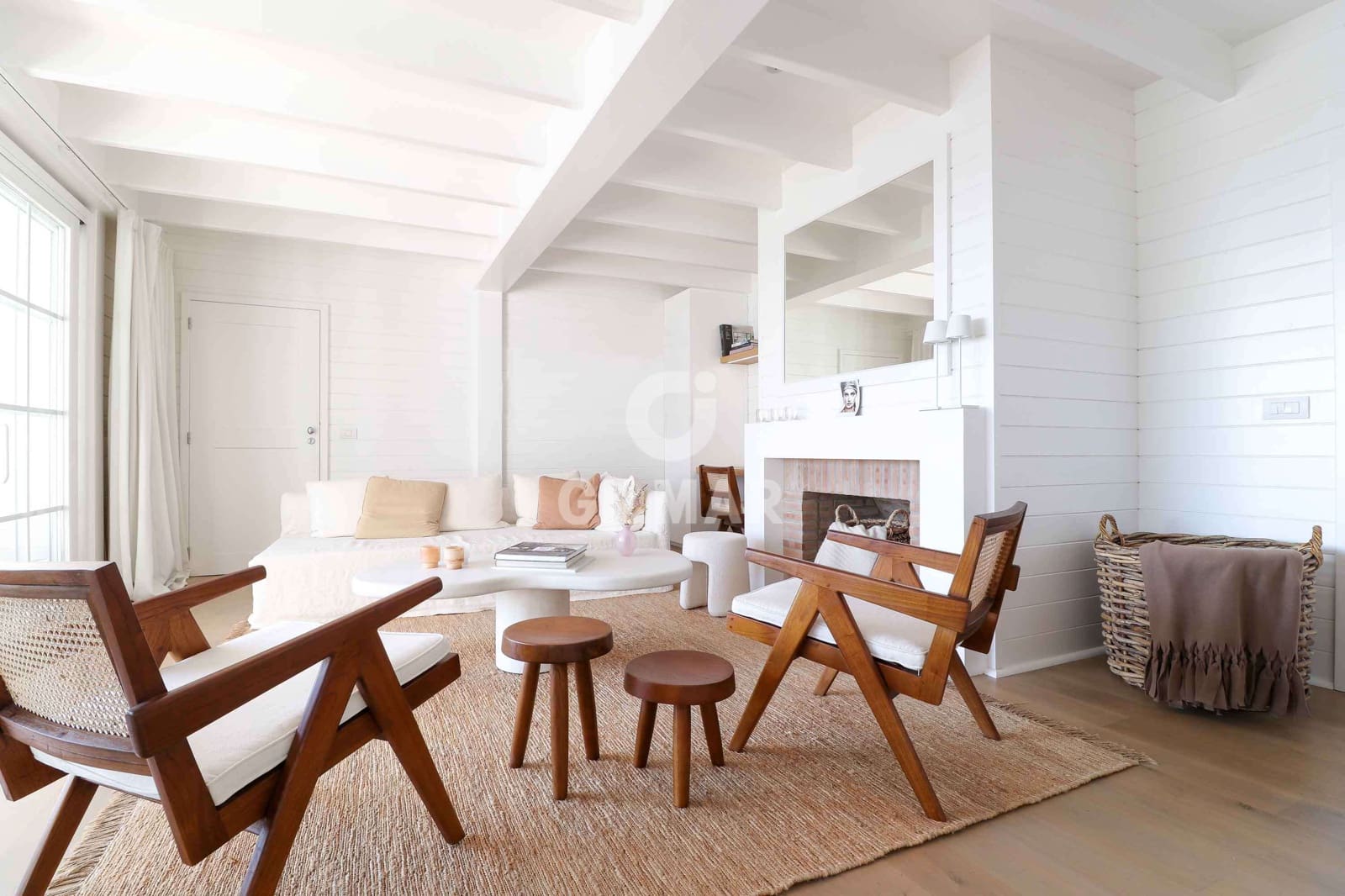 4 bedroom Villa for sale in Benahavis with pool garage - € 1,975,000 (Ref: 9205936)