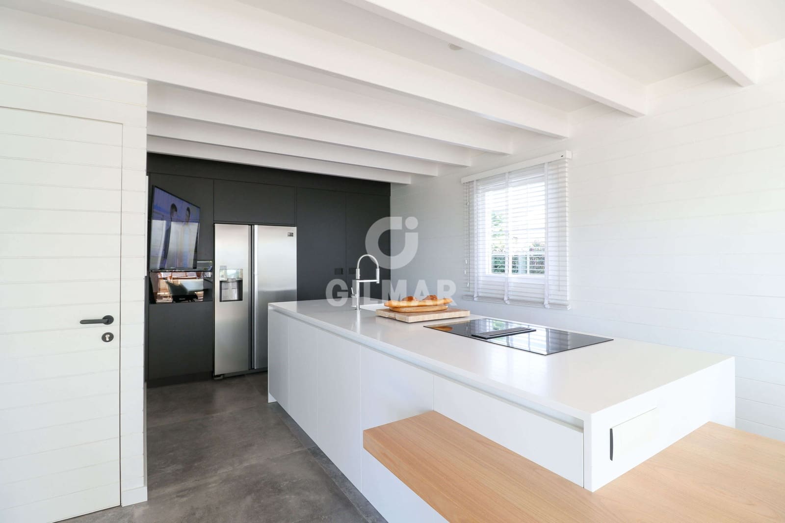 4 bedroom Villa for sale in Benahavis with pool garage - € 1,975,000 (Ref: 9205936)