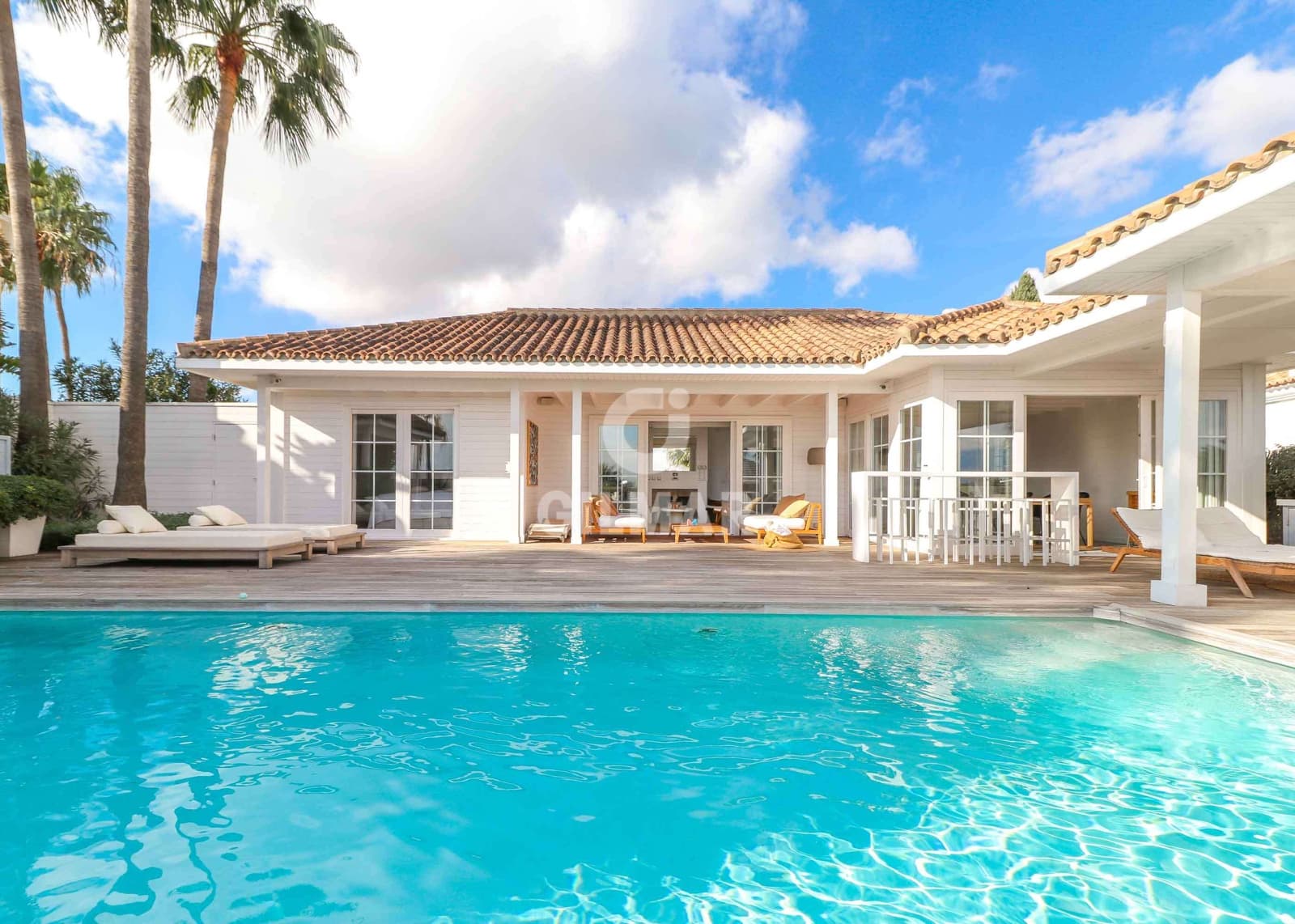 4 bedroom Villa for sale in Benahavis with pool garage - € 1,975,000 (Ref: 9205936)