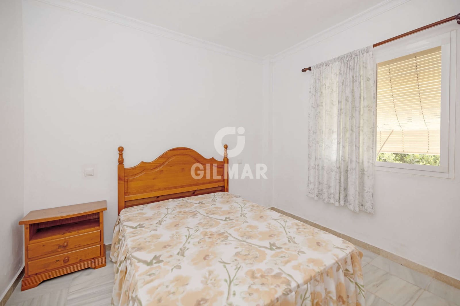 2 sypialnia Willa na sprzedaż w Estepona z garażem - 750 000 € (Ref: 9205938)