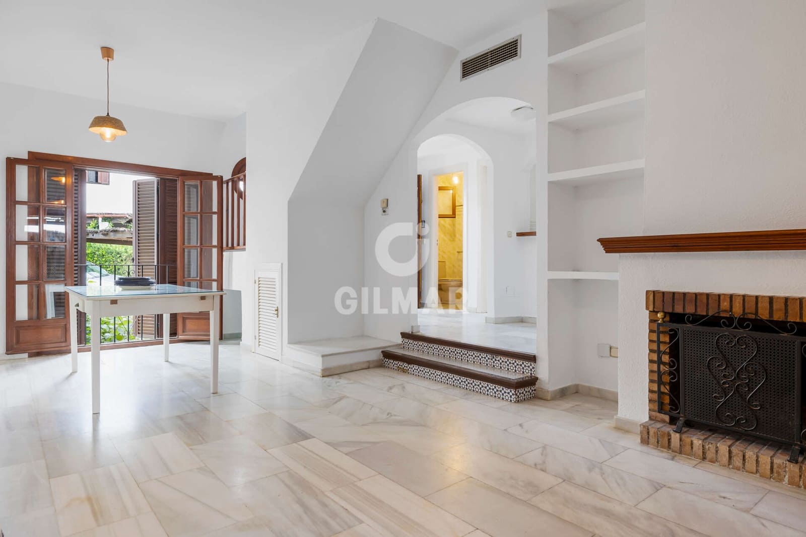 2 soverom Rekkehus til salgs i Estepona med svømmebasseng - € 495 000 (Ref: 9205940)