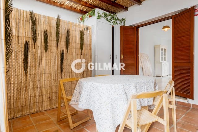 2 soverom Rekkehus til salgs i Estepona med svømmebasseng - € 469 000 (Ref: 9205940)
