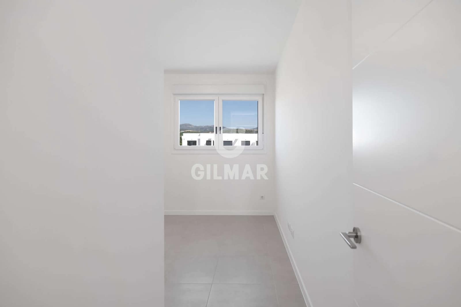 2 sovrum Takvåning till salu i Estepona med pool garage - 640 000 € (Ref: 9205941)