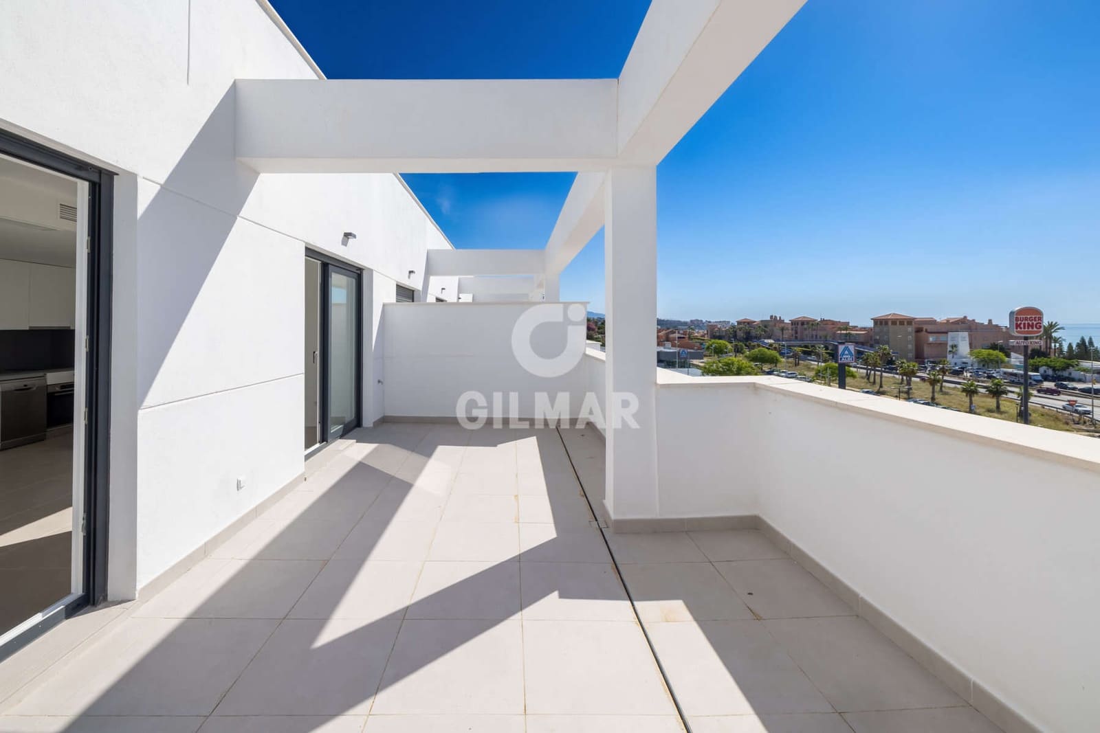 2 sovrum Takvåning till salu i Estepona med pool garage - 640 000 € (Ref: 9205941)