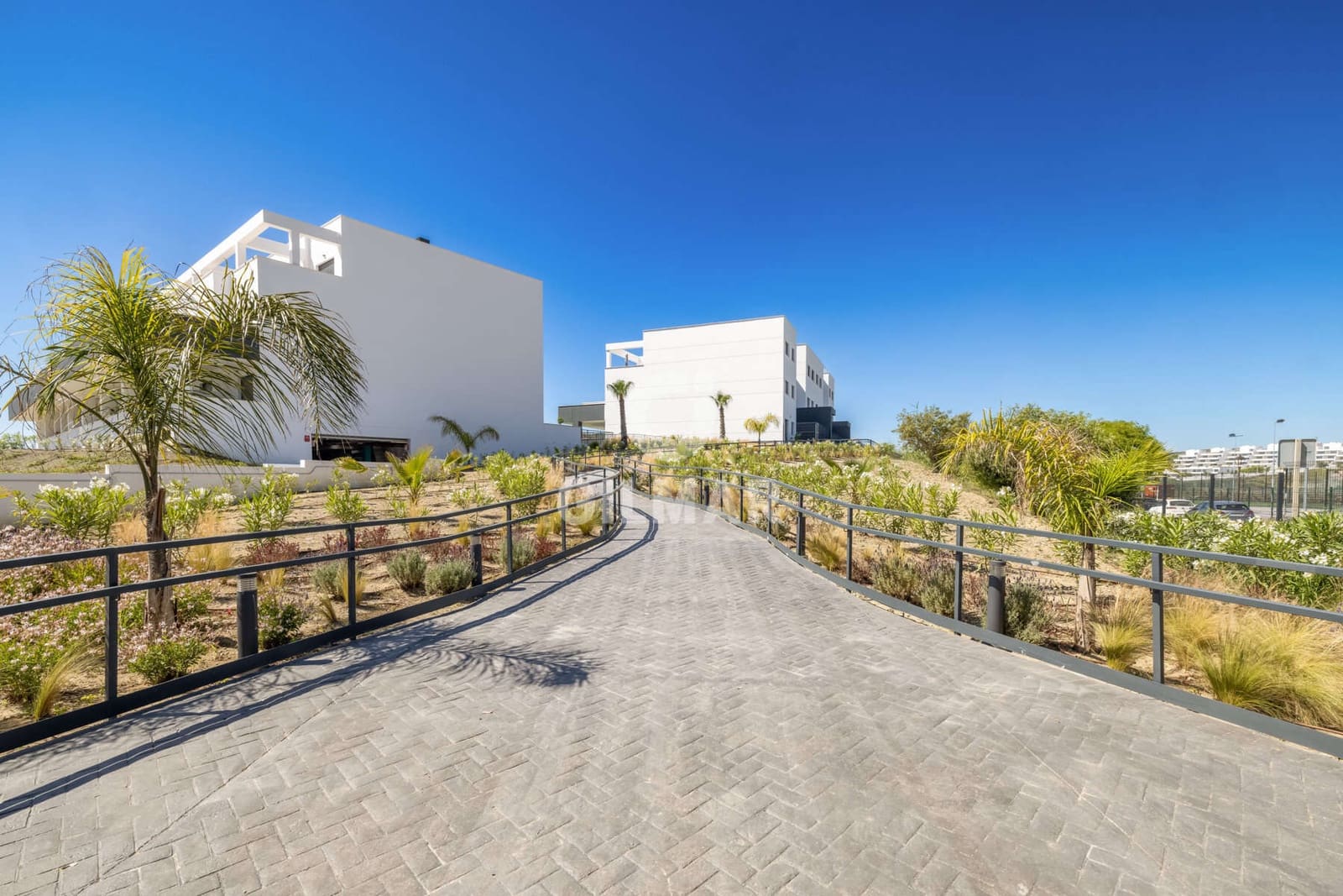 2 sovrum Takvåning till salu i Estepona med pool garage - 640 000 € (Ref: 9205941)